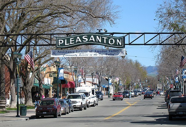 image of downtown Pleasanton California